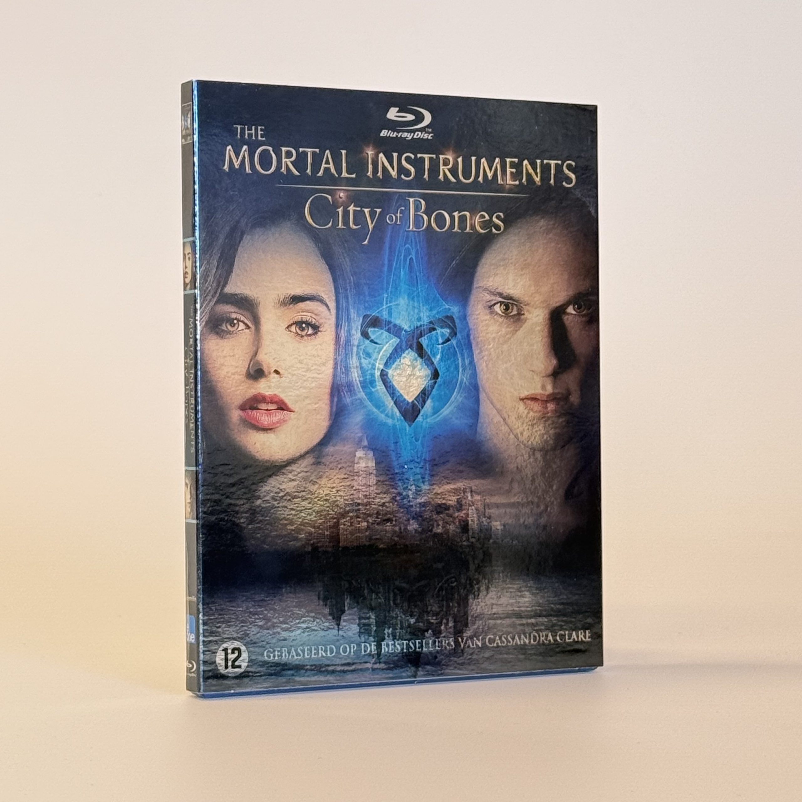THE MORTAL INSTRUMENTS CITY OF BONES (BLU-RAY) TWEEDEHANDS
