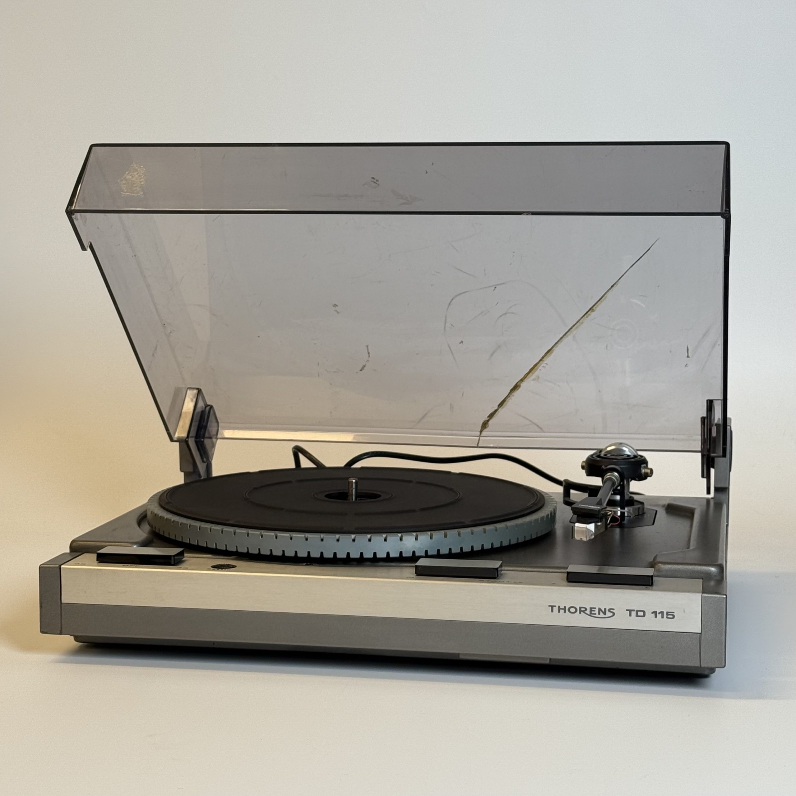 THORENS TD 115, VINTAGE PLATENSPELER (TWEEDEHANDS)