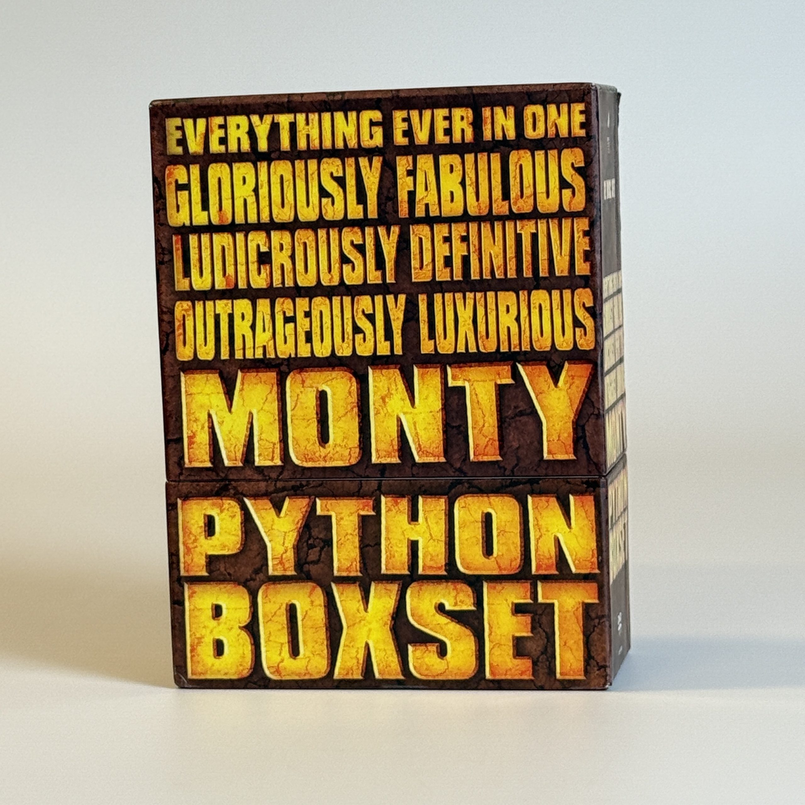 MONTY PYTHON BOXSET, 12 DISC SET (TWEEDEHANDS)
